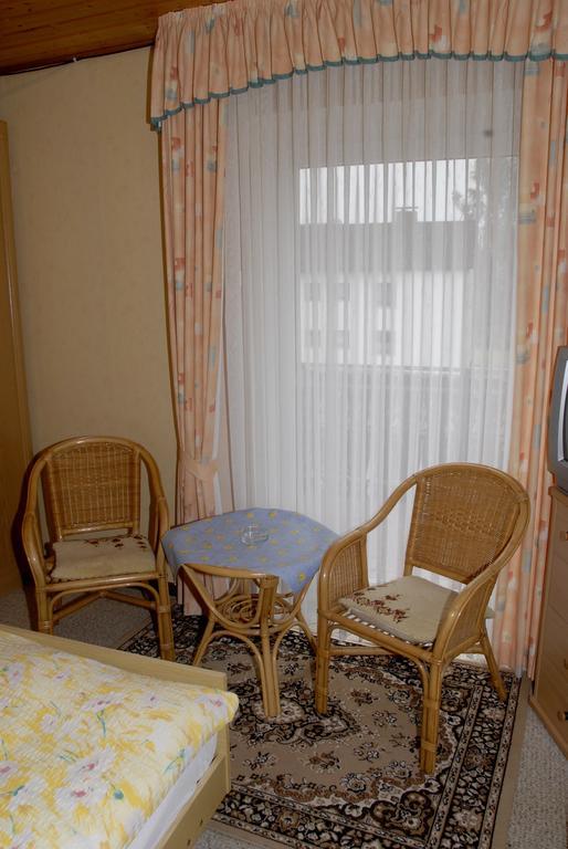 Pension Familie Schwarz GbR Alhausen Zimmer foto